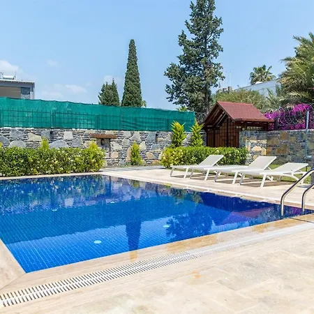 Sleeps 8 With Pool Air Con And Wifi Vilă Gümbet